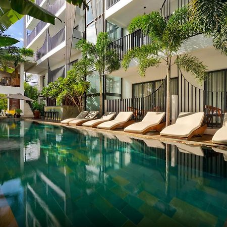 The Thirdfold Residence Сием Реап Екстериор снимка The hotel's pool