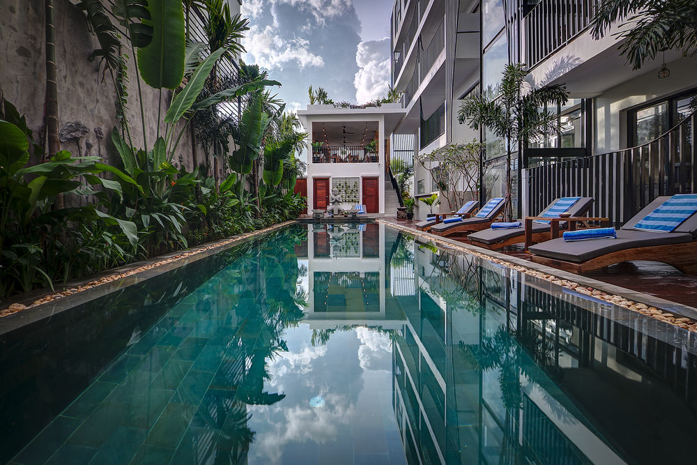 The Thirdfold Residence Сием Реап Екстериор снимка The hotel's pool